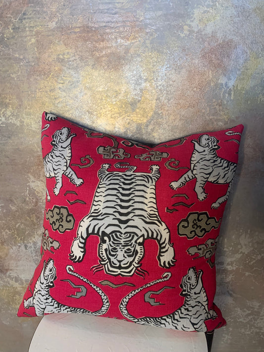 Traditional Japanese Vintage Pink Throw Pillow